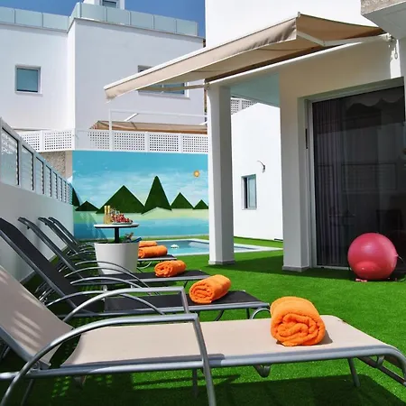 Big Villa Tauro With Private Heated Saltwater Pool & Jacuzzi & Bbq & Game Room & Arcade Games-3