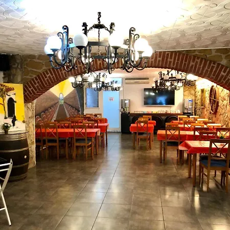 Hostal Univers-2