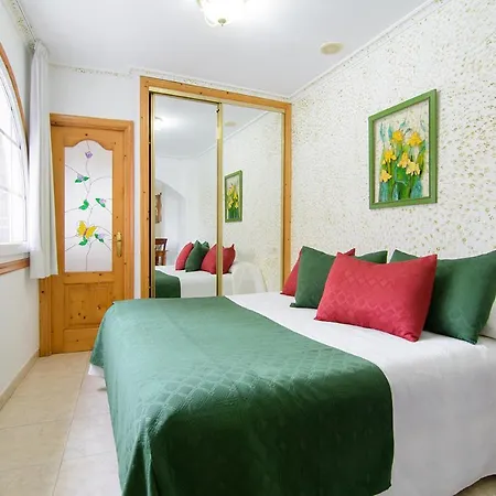 Apartamentos Turisticos Casa Soto-2