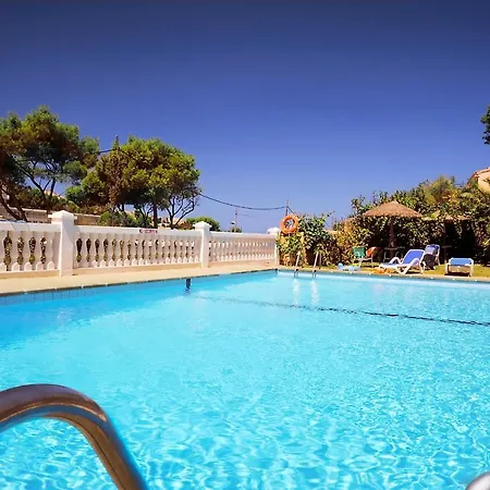 Hostal Los Pinos-3