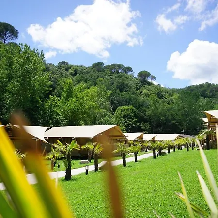 Glamping Can Bora Lodges-3