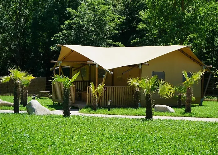 Glamping Can Bora Lodges Las Serras, España