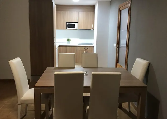 R2 Cala Millor Beach Apartment, España