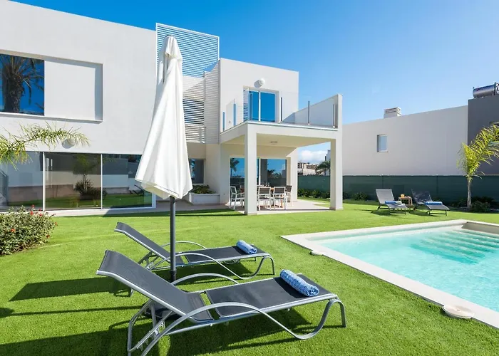 132 Villa Oasis Paraiso By Sunkeyrents Playa Paraiso , Spain