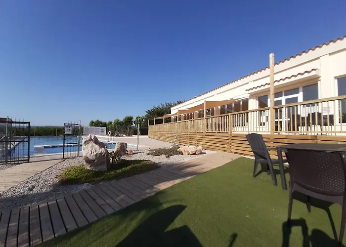 Maestrat Park Static Homes, Motorhomes, Caravans & Tents Sant Jordi, España