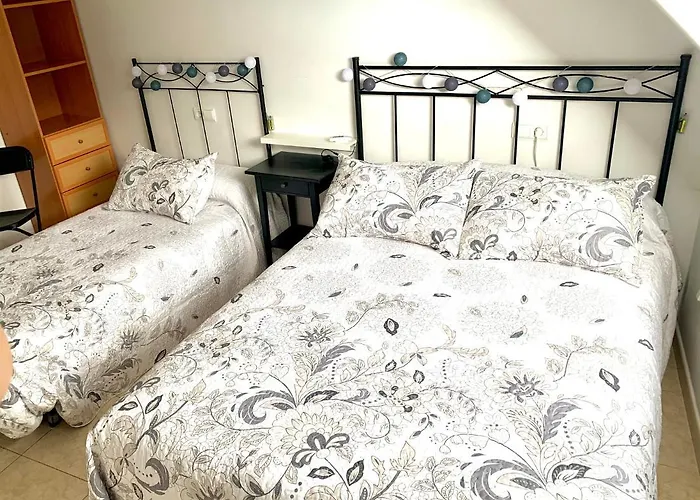 Apartamento a 50 m de Playa-Jardín. Boiro