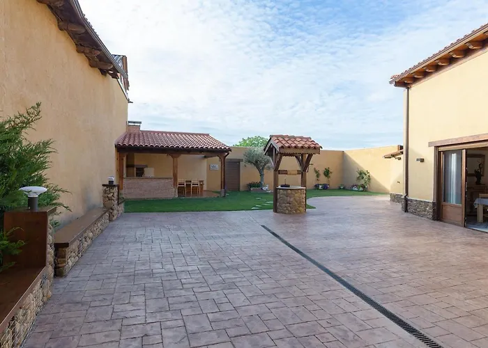La Rosaleda León - Casa Rural