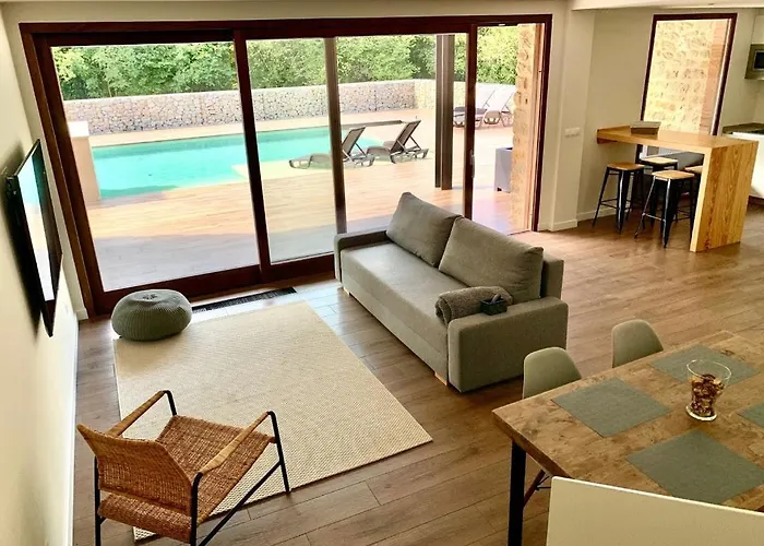 2 Apartamentos en villa con piscina privada en Asturias El Marquesau Noriega, España
