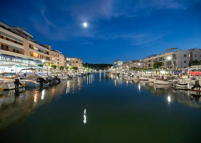 Es Nautico Suites