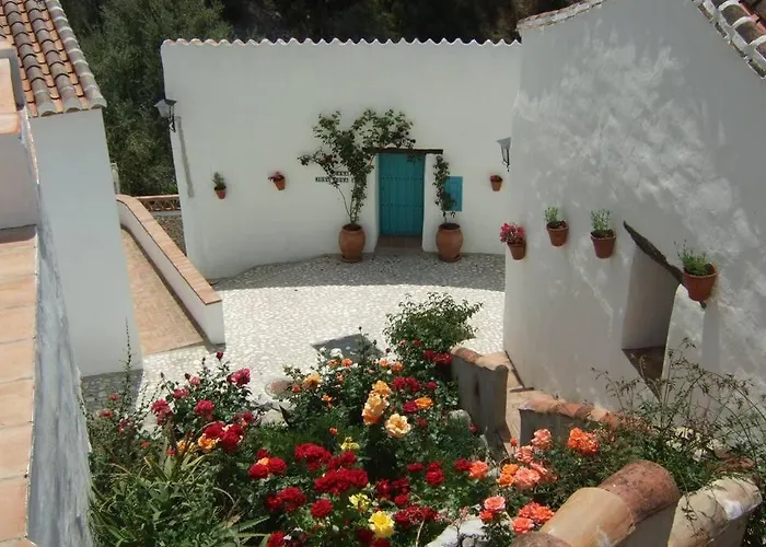 Casa Rosa, con encanto y piscina climatizada