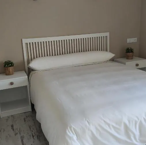 Hotel Román Naveces, España