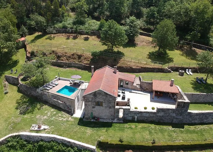 Casa Costiña