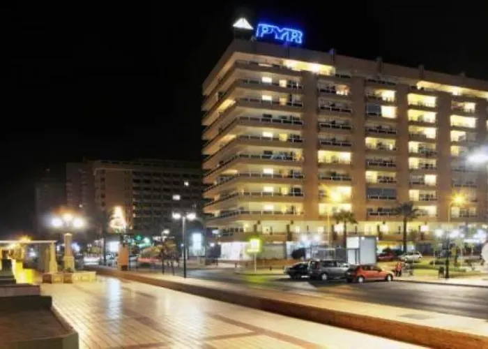 Estudio El Puerto - En el mismo centro de Fuengirola, primera línea de playa