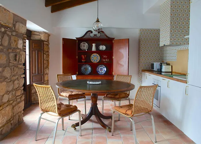 Apartamentos Tres Llaves Palacio de Vela de los Cobos Úbeda, España