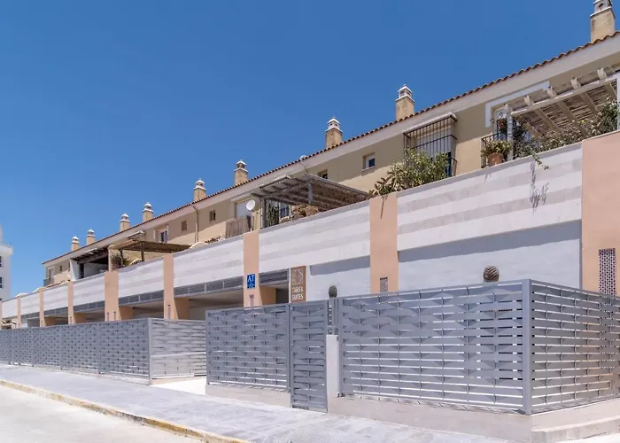 Tarifa Suites By Qhotels