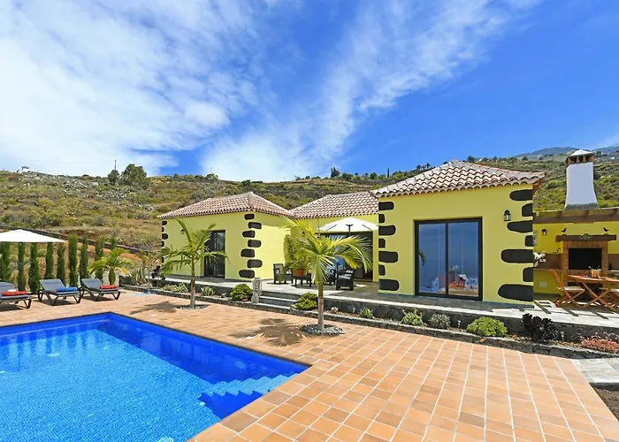 Casa Pino Arujo