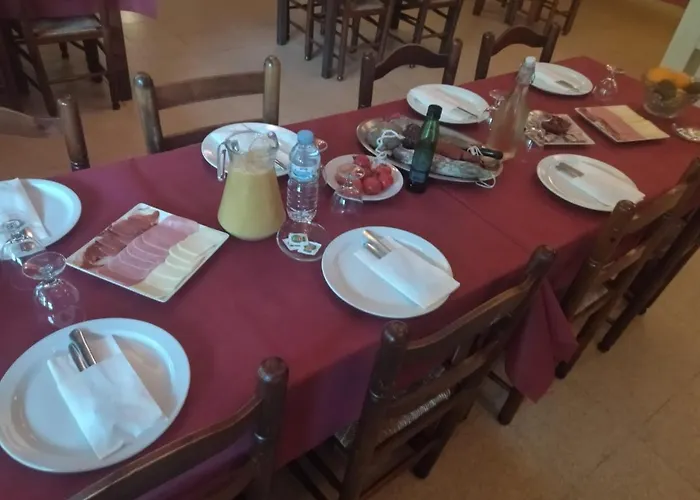 Hostatgeria I Restaurant Coll De Condreu