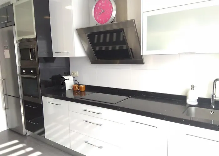 Apartamento Aixula Lekeitio - Garaje Opcional, Reformado Y Centrico, España