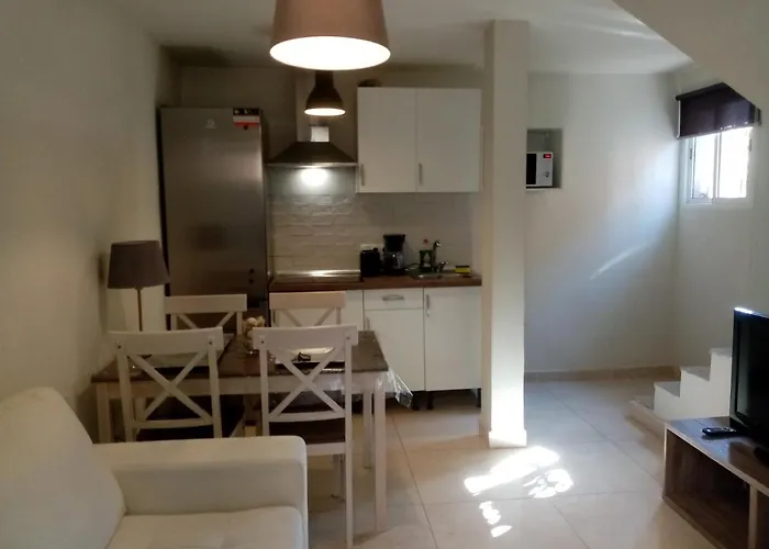Beach Bungalow Port,Free Parking Estepona, España