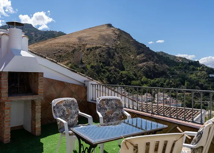 La Casa De Esparto