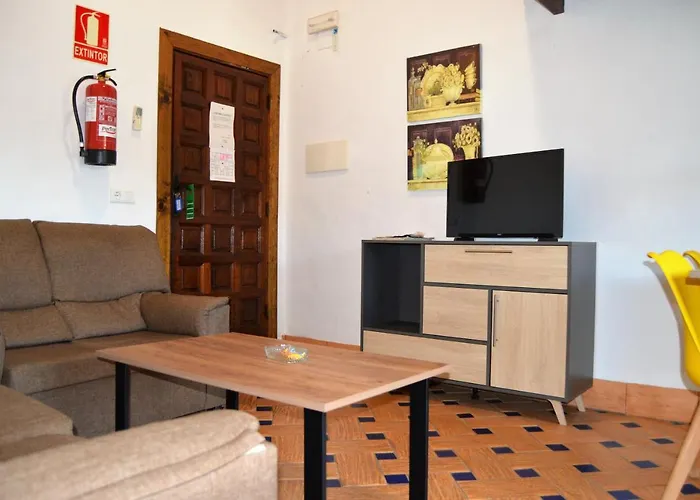 Apartamentos Turísticos - Hostal Los Alisos Aliseda, España