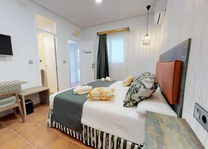 Hostal Boutique La Española by Bossh Hotels