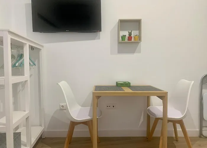 Puerta de Caceres Apartamento 5 Callejón De Don Álvaro