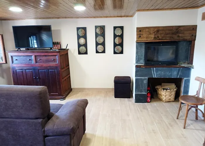 Hostal Mirador del Navia Serandinas, España