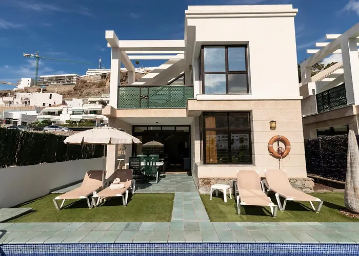 Sunshine Beach Villas