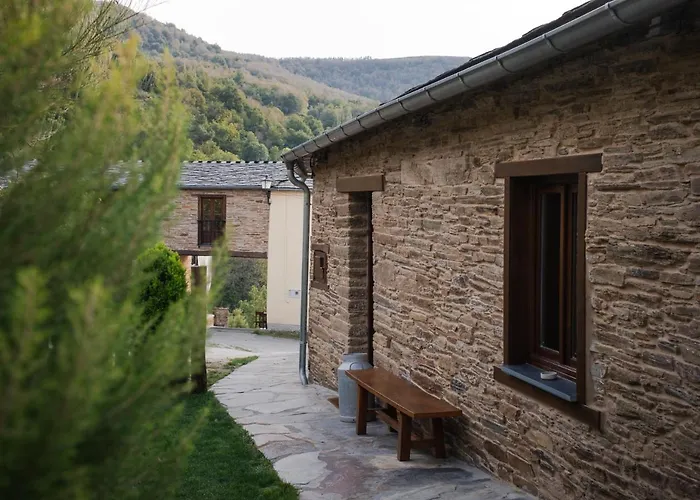 Casas De Outeiro