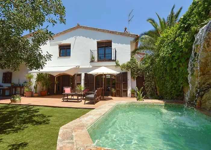 Villa Lola