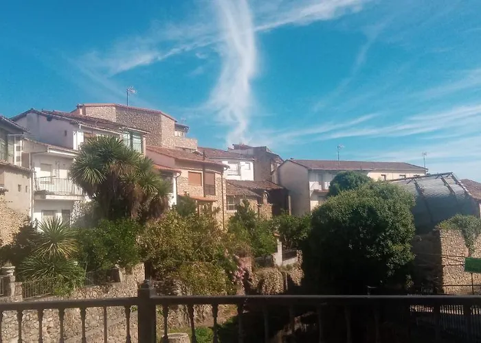 Apartamentos El Arenal Acebo, España