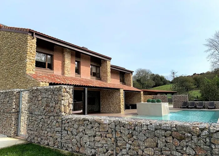 s En Villa Con Piscina Privada En Asturias El Marquesau