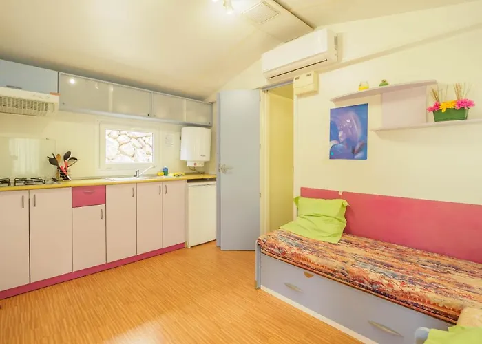 Camping Alberg Municipal Tivissa, España
