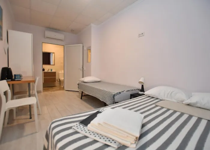 Hostal 7A Torrevieja, España