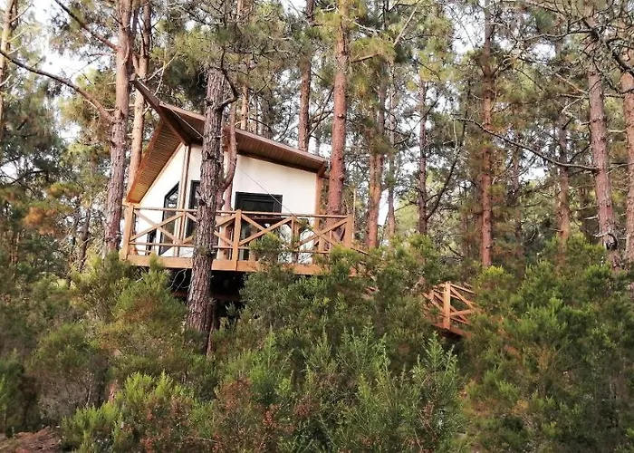 Casita colgada Can Lia
