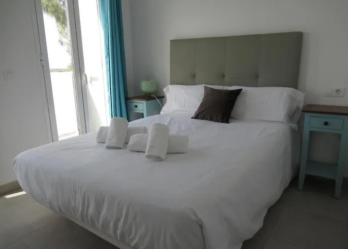 La Rosita Sun Apartments, By Comfortable Luxury