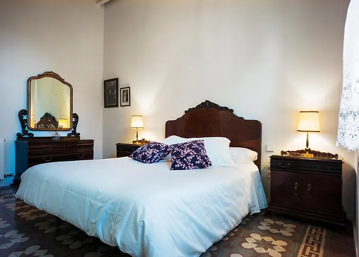 Cal Peó Bed&Breakfast Cardedeu, España