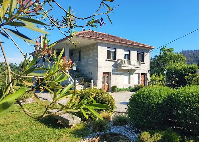 Villa O Eido de Celia Ponteareas, España