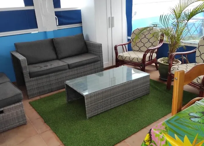 Ático Arinaga con vistas , jacuzzi , terraza y barbacoa