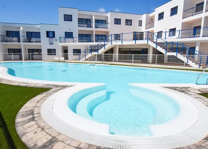 Book Jet - Sun & Pool