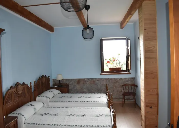 Casa Carmen y Mera Ferrones, España