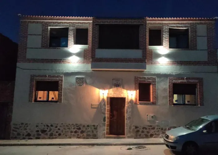 Casa Rural Baños del Rey con piscina climatizada