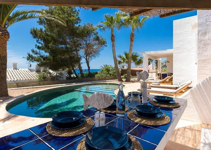 Villas Etnia Binisafúller, España