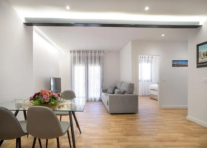 Apartamentos La Jasa Arguedas, España