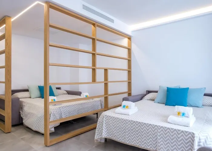 Sea Breeze Apartments Cala Millor , Spain