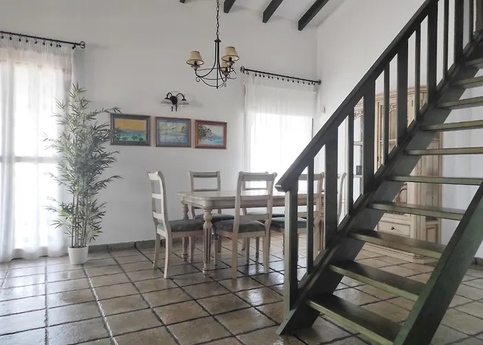 CERCADO DEL MEDIO, CHALET con PISCINA PRIVADA Costa Adeje , España