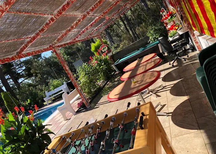 Chalet En El Corazon De La Sierra De Gredos, Pinar De La Atalaya-Tiemblo