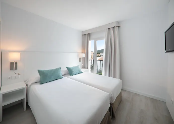 Hotel La Pergola Mallorca Puerto de Andratx, España