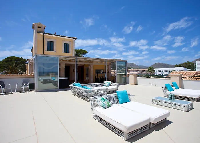 Apartments Galeon Suites Port de Pollenca, Spain